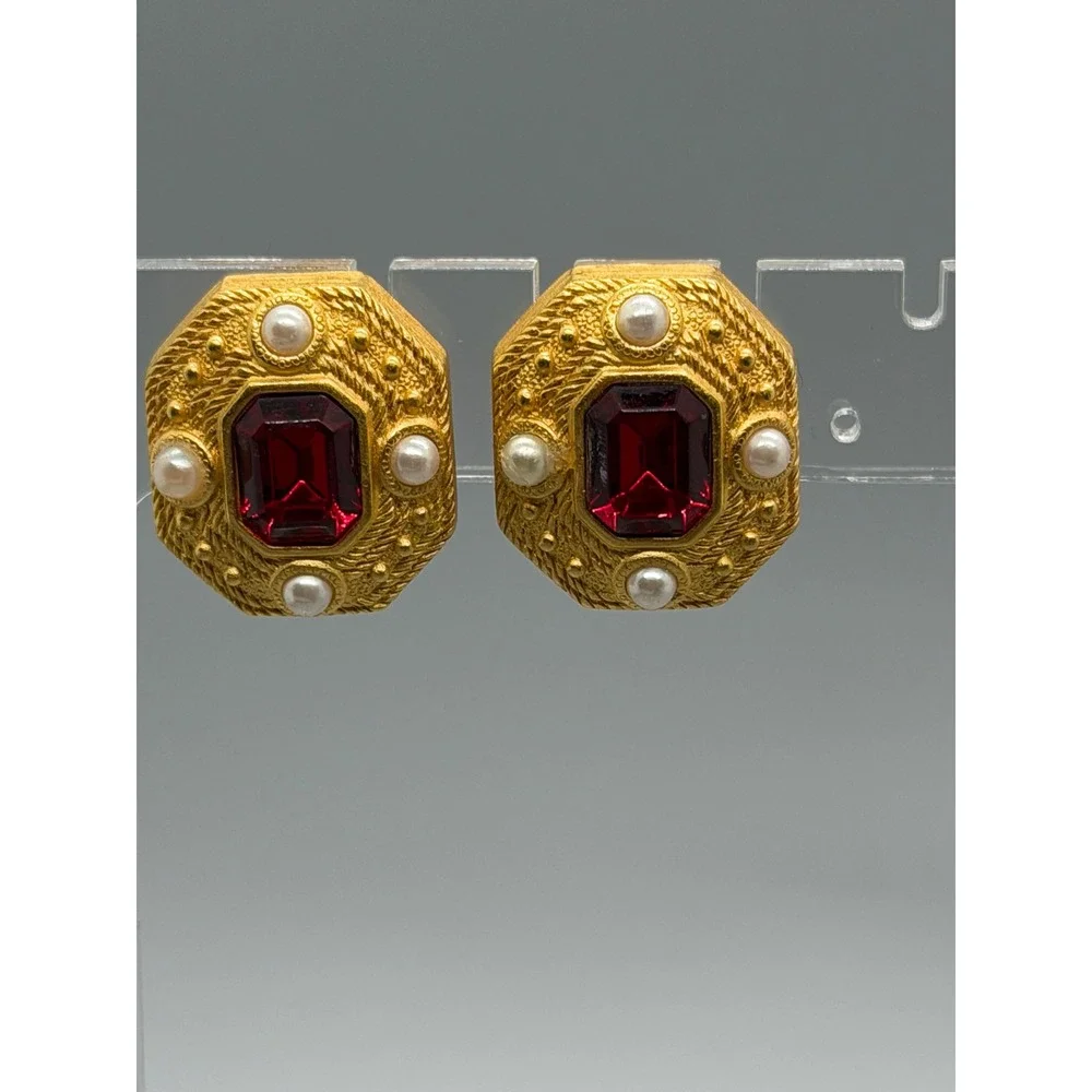 Joan Rivers Clip On Earrings Matt Gold Tone Red Faceted Center Imitation Pearls